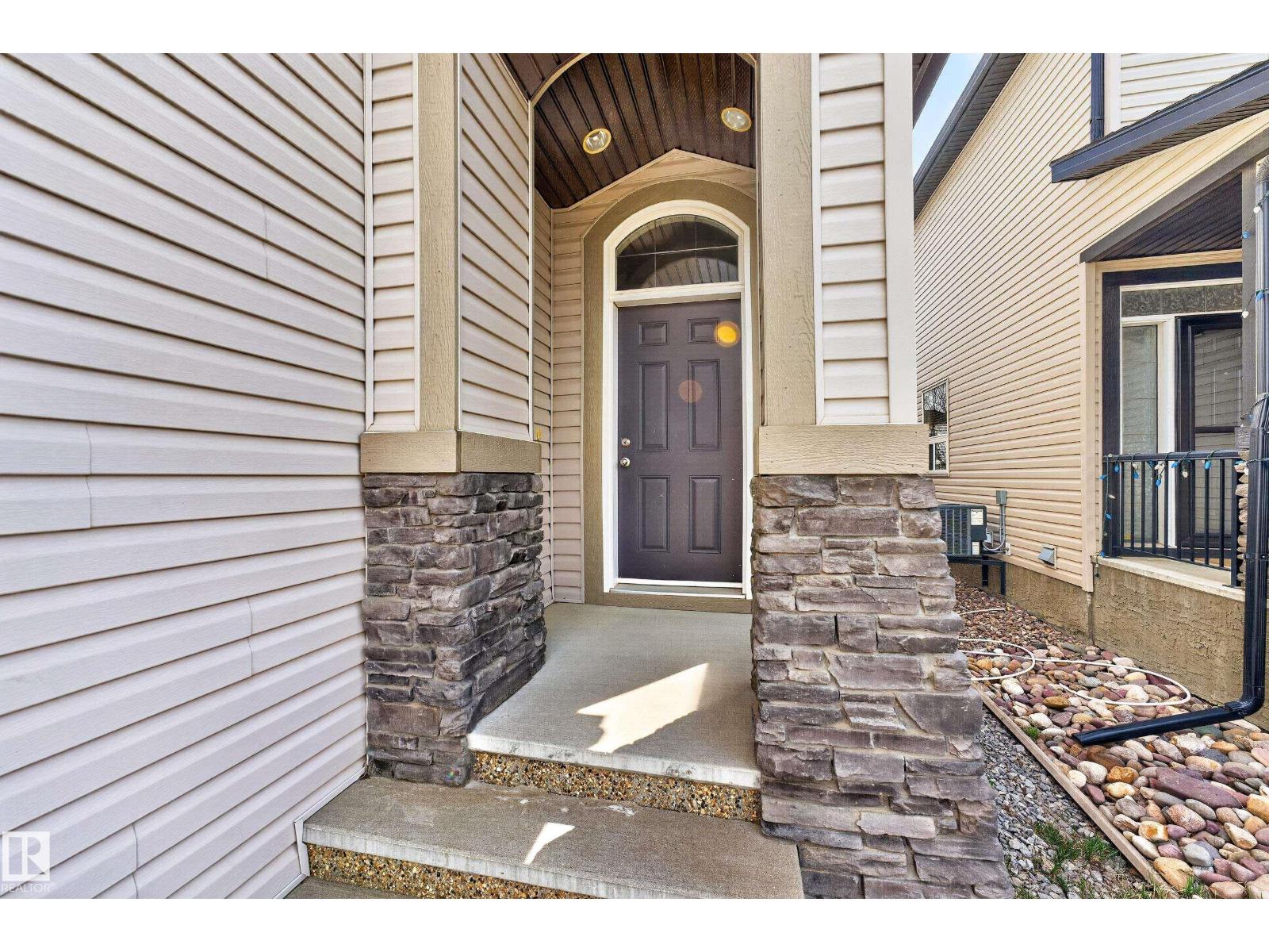 Additional image 3 of 22055 95 Avenue NW, Edmonton, AB, T5T4A7
