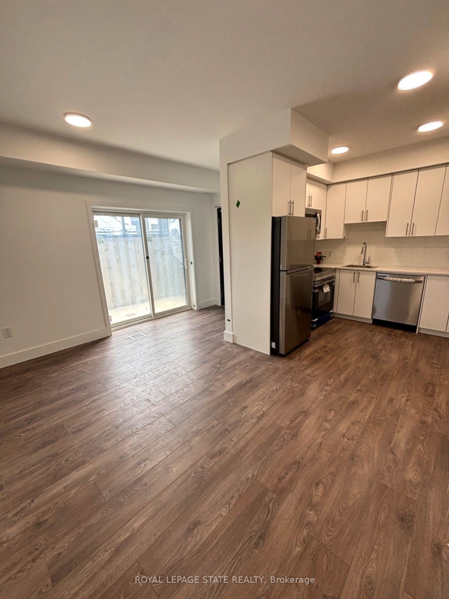 Additional image 5 of 120-6638 Mcleod Road, Niagara Falls, ON, L2G 3G5