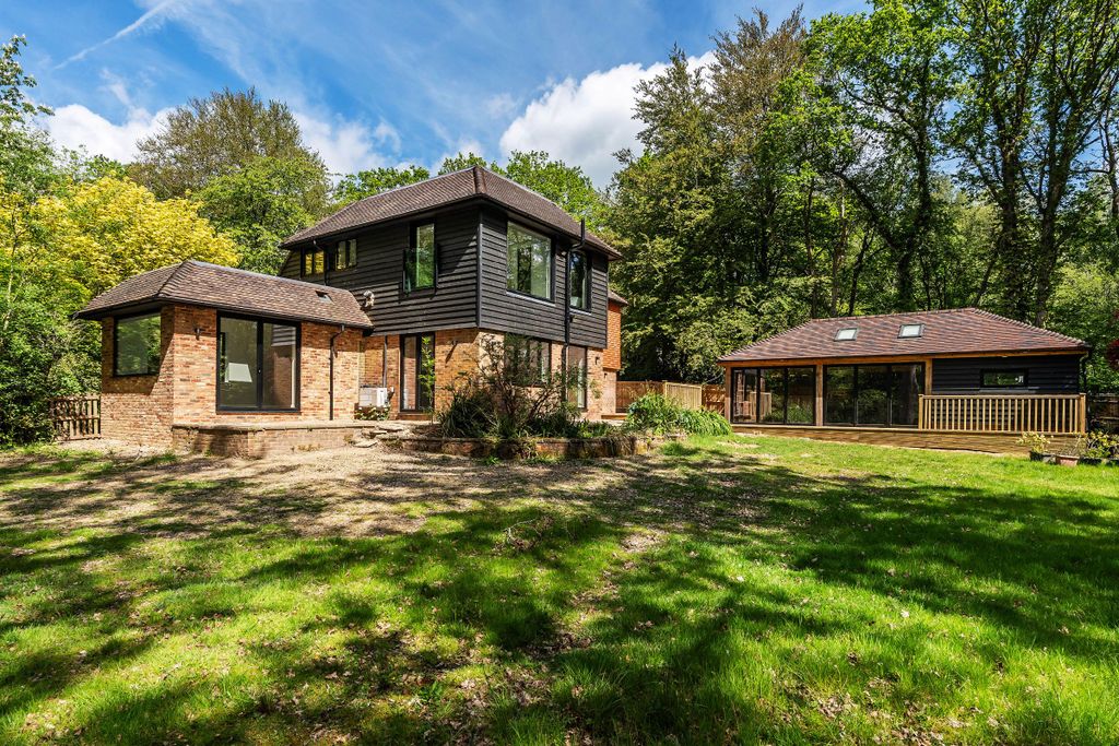 Additional image 46 of 4 bed detached house to rentShovelstrode Lodge, Shovelstrode Lane, East Grinstead RH19