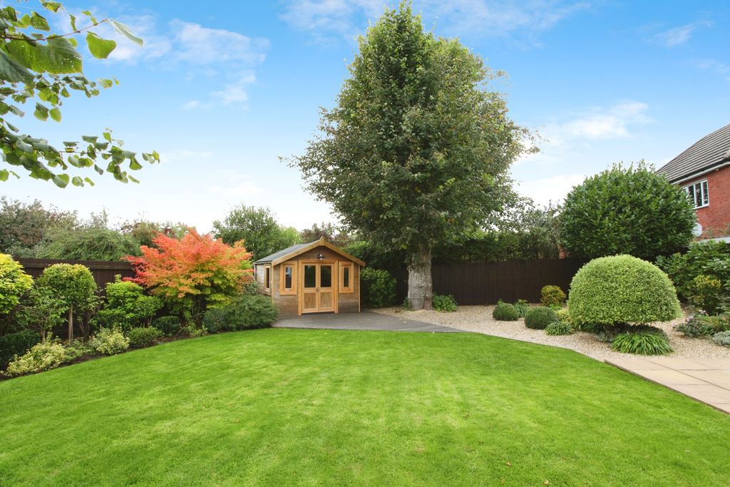 Additional image 28 of 5 bed detached house for saleMons Close, Newport NP20