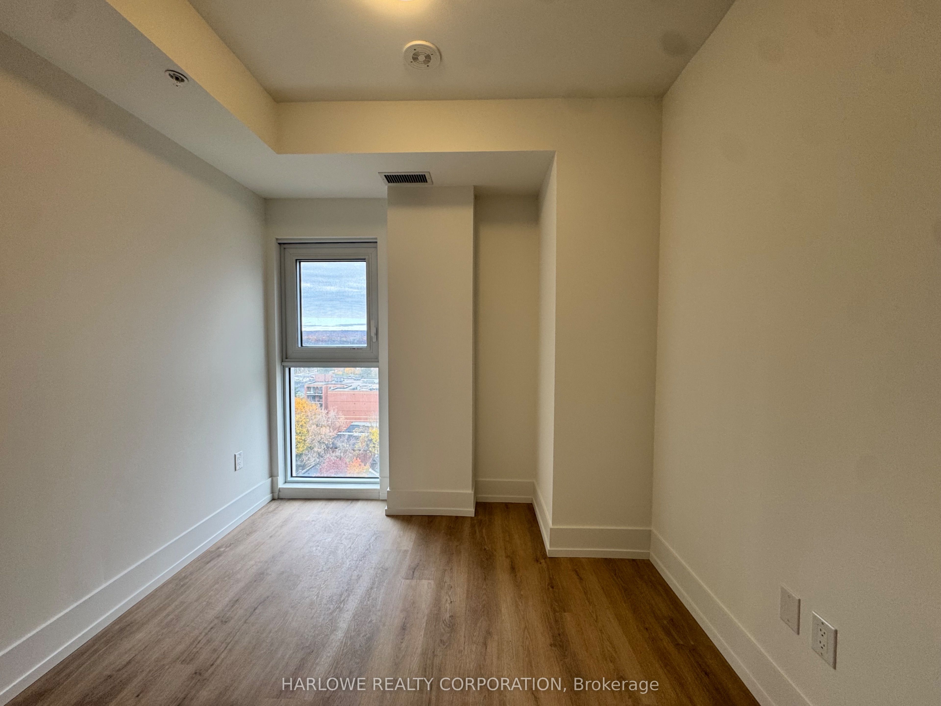 Additional image 3 of 906-206 King Street W, Hamilton, ON, L8P 1A5