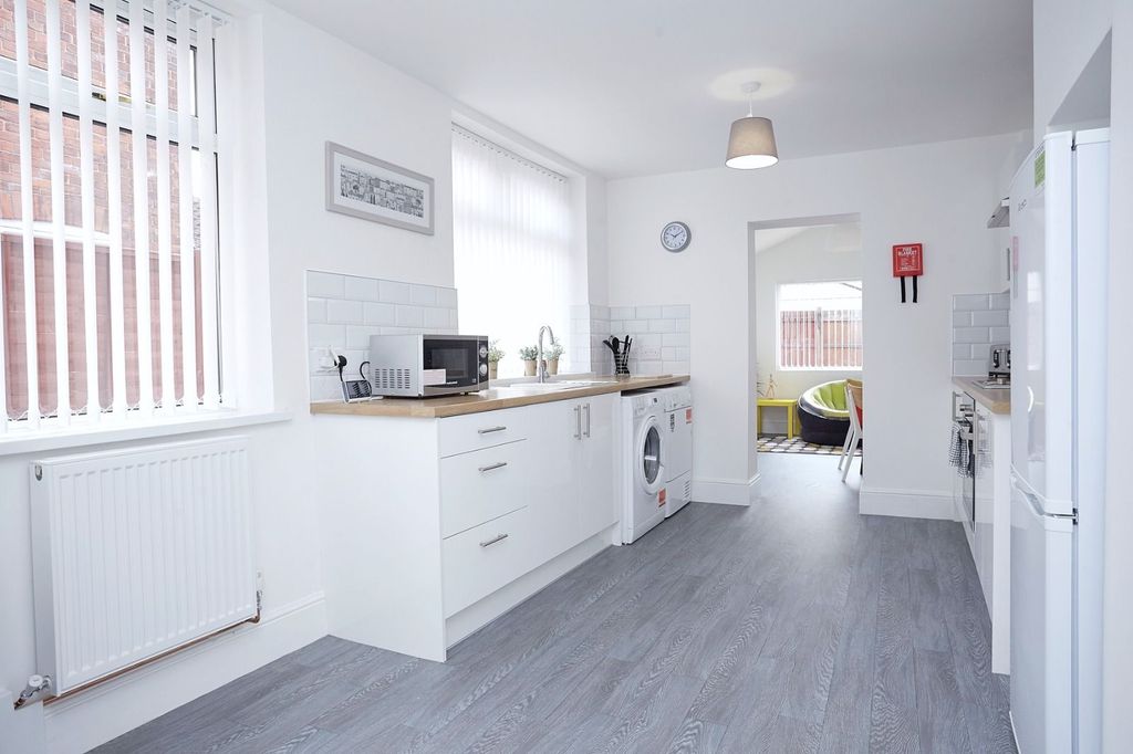 Additional image 8 of 5 bed terraced house to rentMelrose Street, Hull HU3