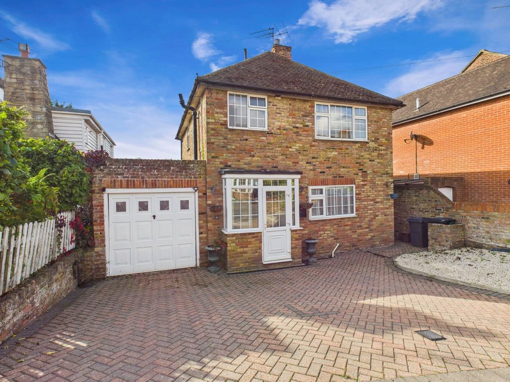 Additional image 2 of 3 bed detached house for saleSycamore Road, Chalfont St Giles, Buckinghamshire HP8