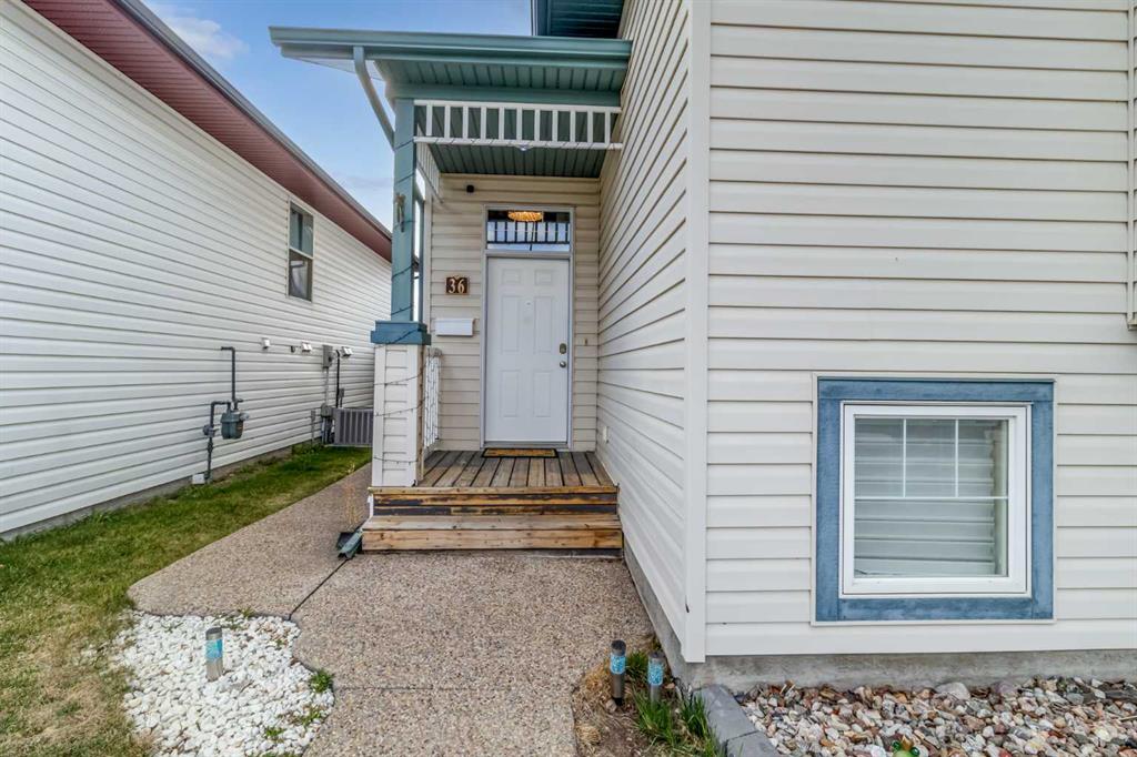 Additional image 6 of 36 Lanterman Close, Red Deer, AB, T4R 3K3