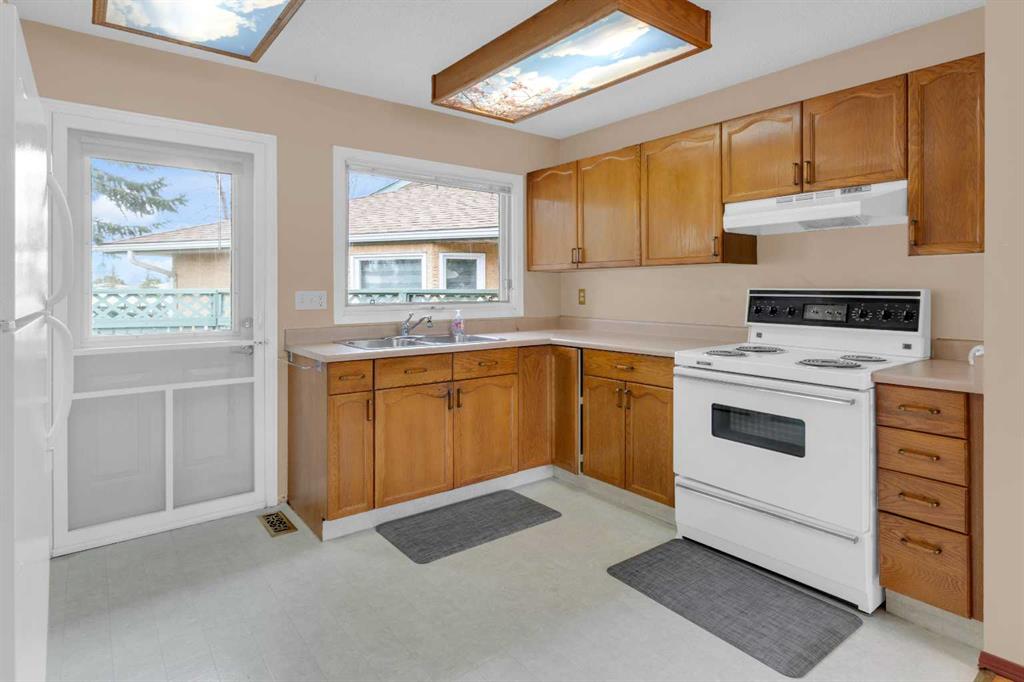 Additional image 6 of 2831 Dovely Park SE, Calgary, AB, T2B 3G3