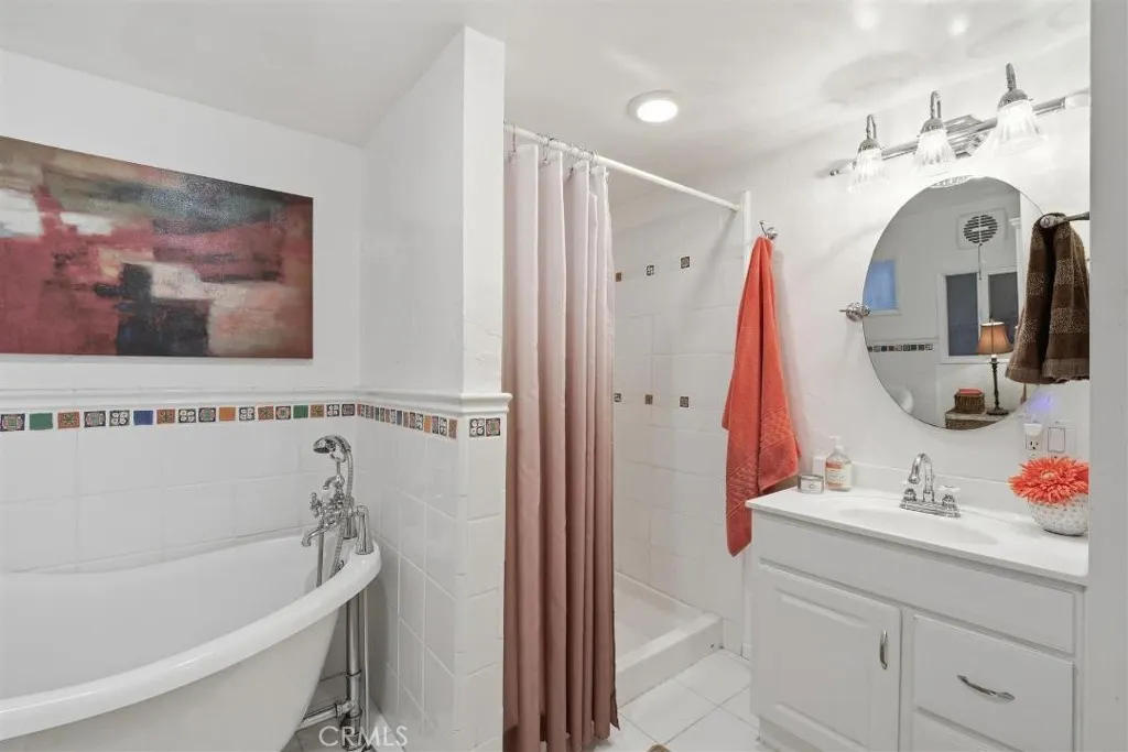 Additional image 21 of 59 Saratoga, Newport Beach, CA 92660