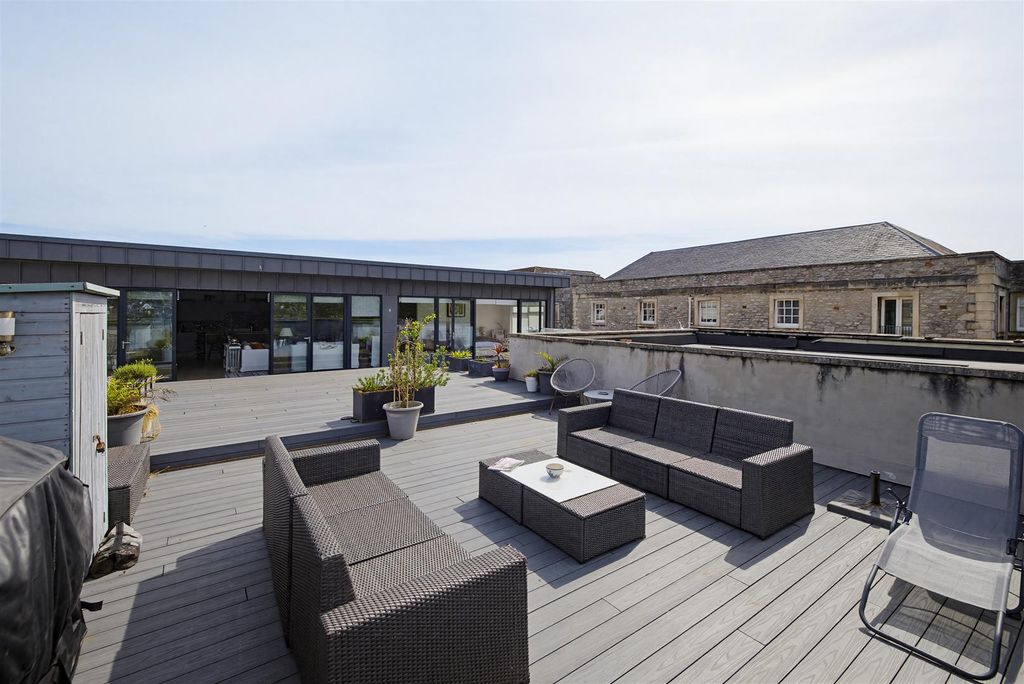 Additional image 6 of 3 bed flat for saleCraigie Drive, Plymouth PL1