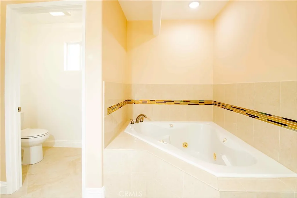 Additional image 89 of 22336 Saticoy St, Canoga Park, CA 91303