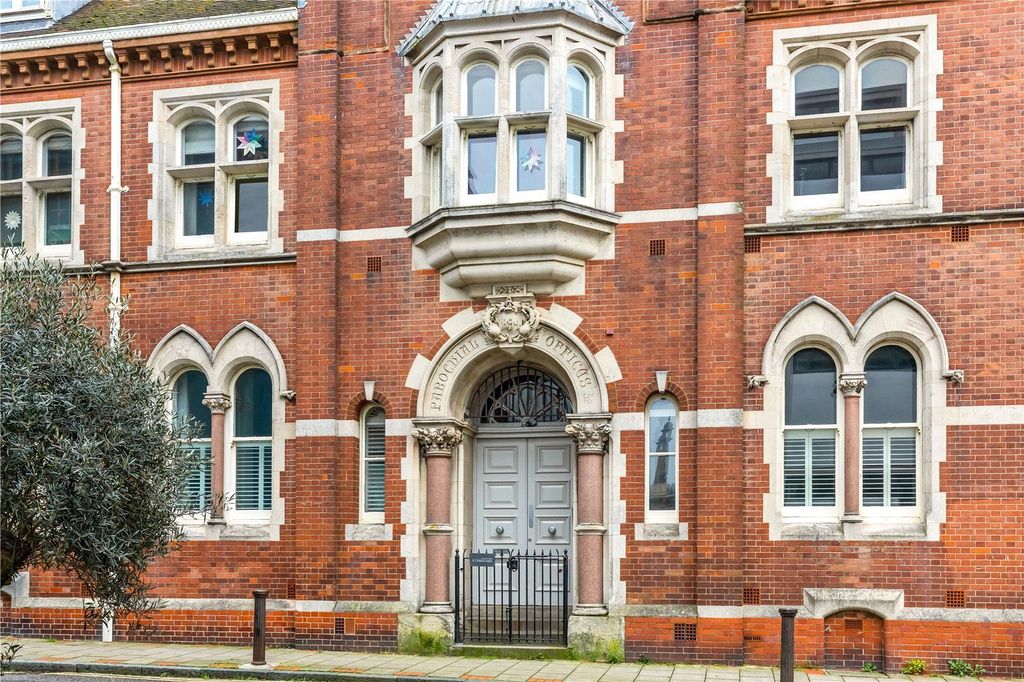 Additional image 13 of 2 bed flat to rentPrinces Street, Brighton, East Sussex BN2