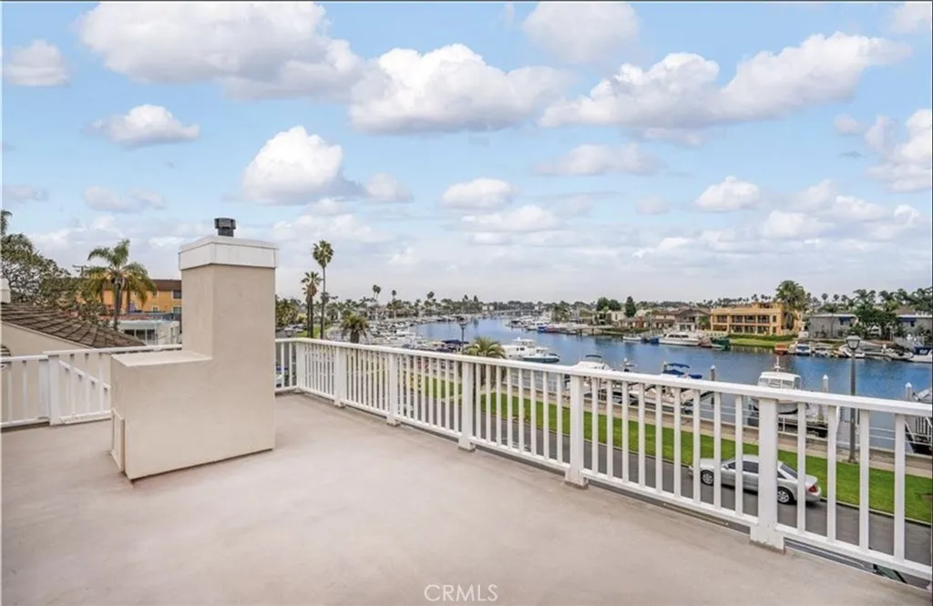 249 Bay Shore Ave, Long Beach, CA 90803