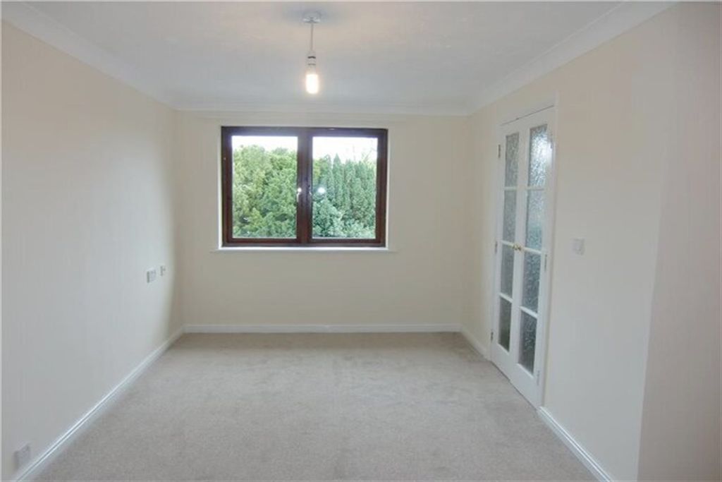 Additional image 2 of 1 bed flat to rentCwrt Bryn Coed, Colwyn Bay LL29