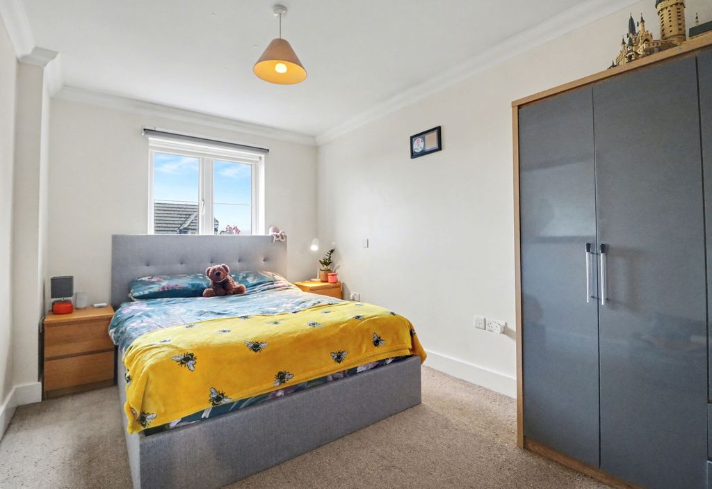 Additional image 5 of 3 bed semi-detached house for saleLower St. Helens Road, Hedge End SO30
