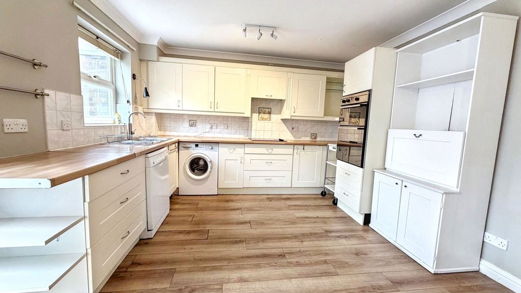Additional image 6 of 3 bed town house to rentMains Place, Morpeth NE61