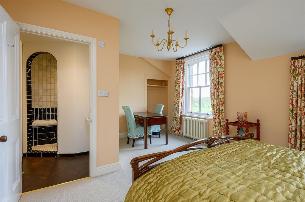 Additional image 27 of 4 bed town house for saleAlbemarle Road, York YO23