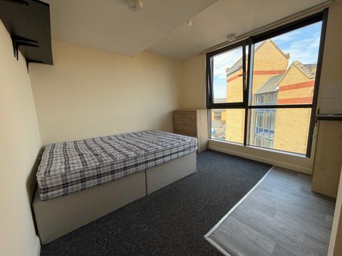 Salisbury Street, Southampton SO15, Studio to rent