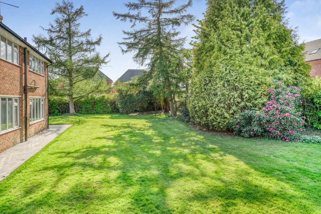 Additional image 39 of 4 bed detached house to rentAshlawn Road, Rugby, Warwickshire CV22