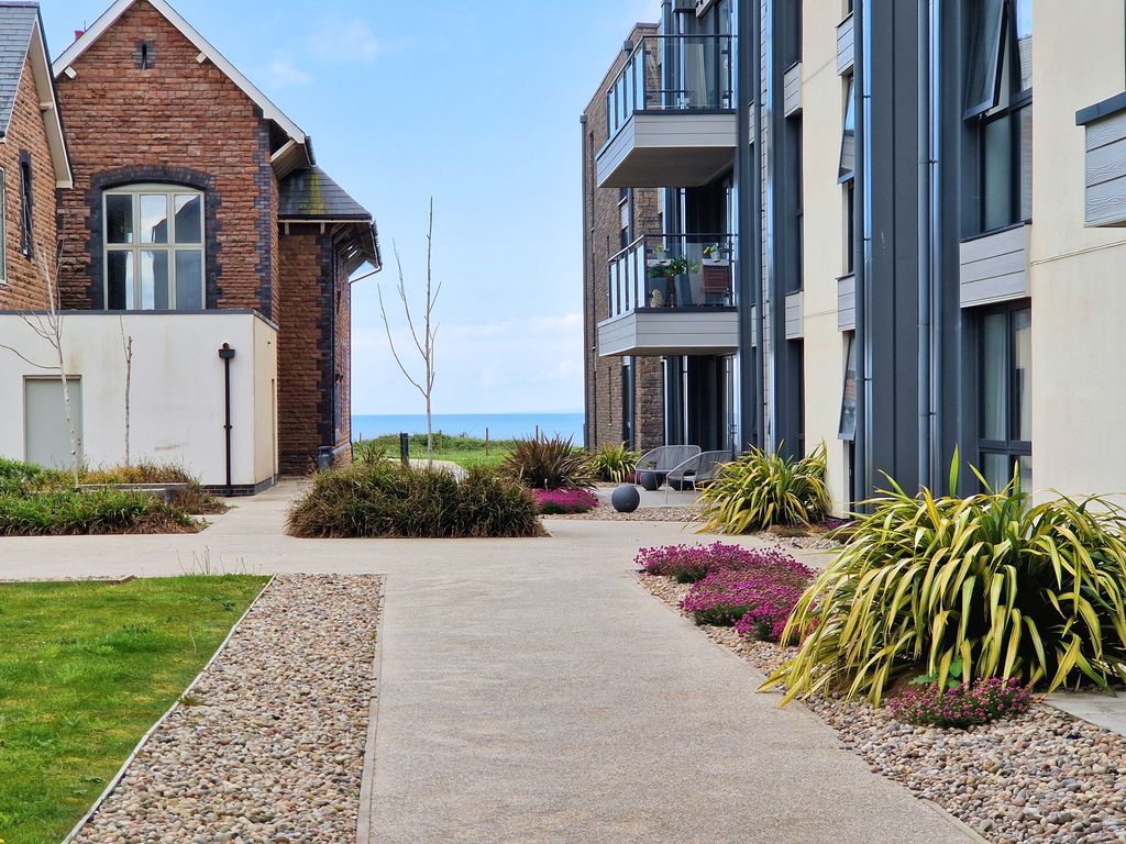 Additional image 17 of 2 bed flat for saleThe Rest, Rest Bay, Porthcawl CF36