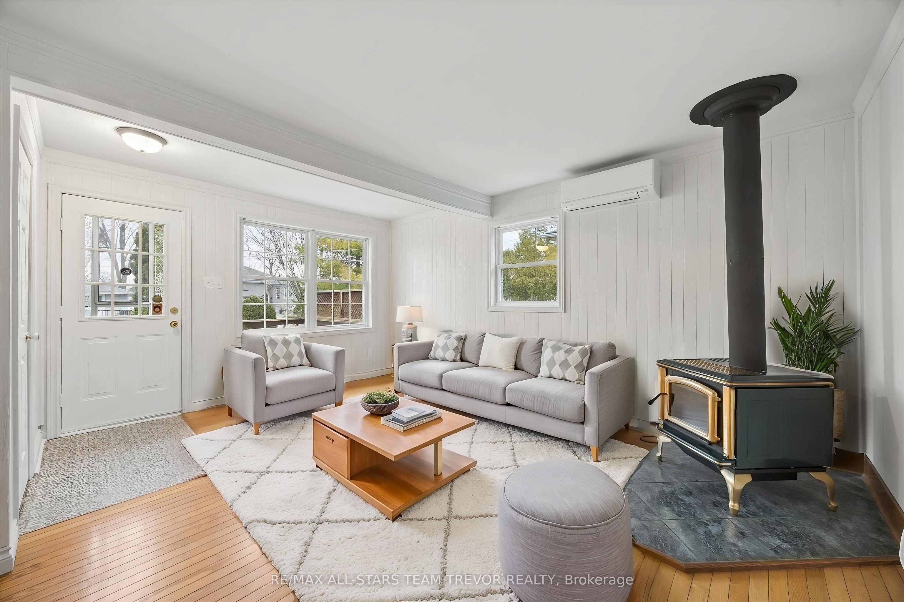 Additional image 2 of 1007 Barton Avenue, Georgina, ON, L4P 3E9