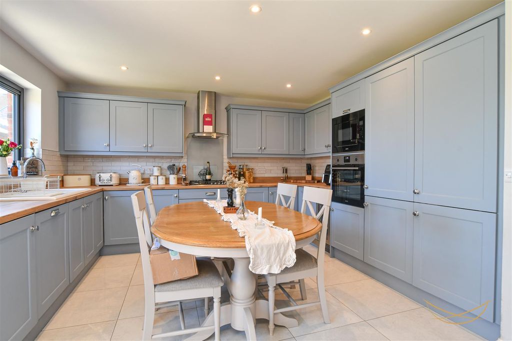 Additional image 10 of 3 bed semi-detached house for saleUpper Gateside Grove, Ballyclare BT39