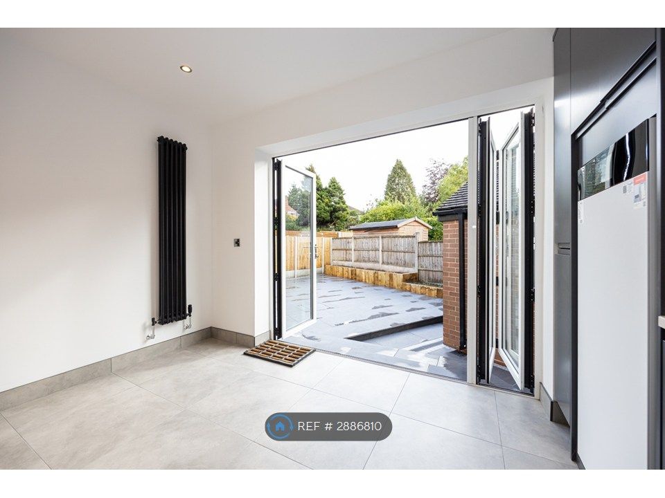 Additional image 20 of 5 bed semi-detached house to rentBeresford Crescent, Newcastle-Under-Lyme ST5