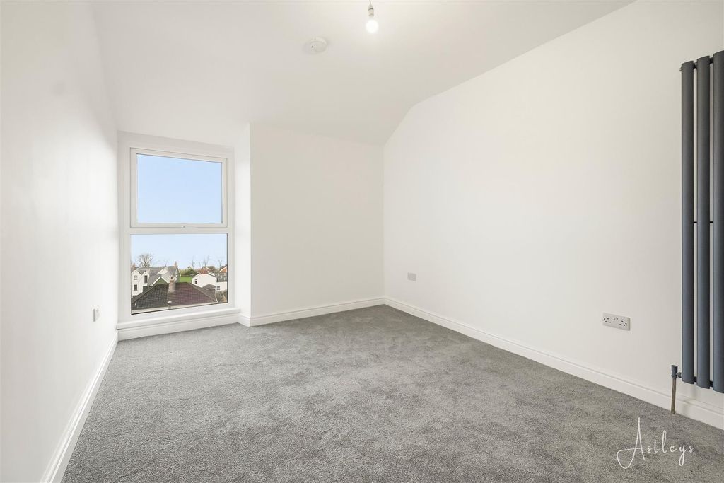 Additional image 14 of 2 bed flat for sale144 Overland Road, Mumbles, Swansea SA3