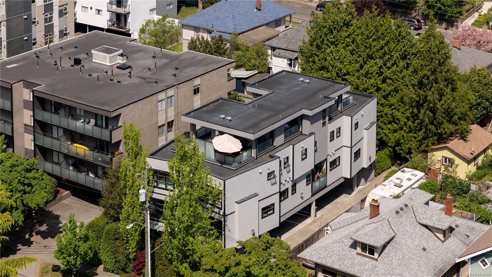 Additional image 3 of 2-1234 Johnson Street, Victoria, BC, V8V 3P1