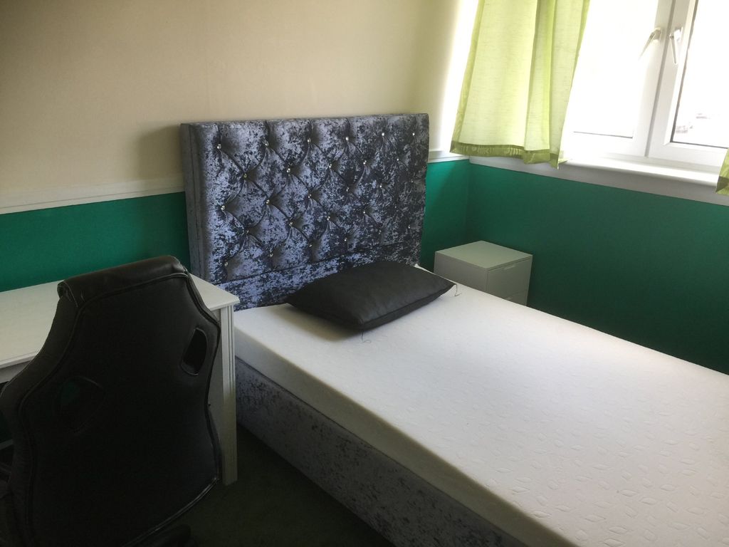 Additional image 4 of Room to rentHeadrigg Row, The Inch, Edinburgh EH16