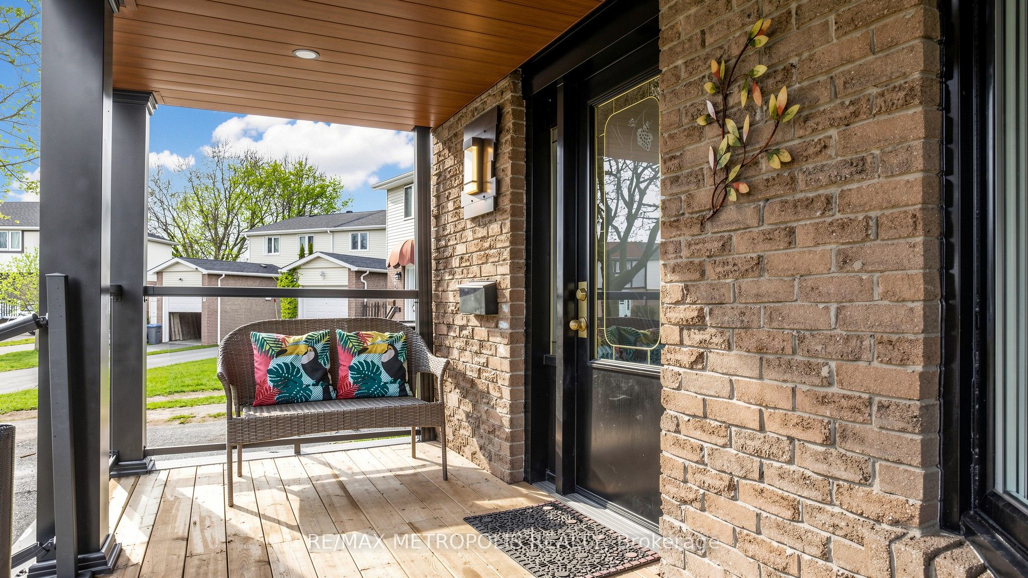 Additional image 3 of 334 Killarney Court, Oshawa, ON, L1J 6C7