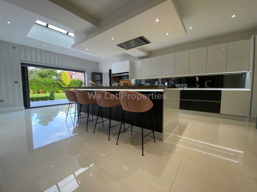 Additional image 10 of 7 bed detached house to rentSt Michaels Avenue, Bramhall SK7