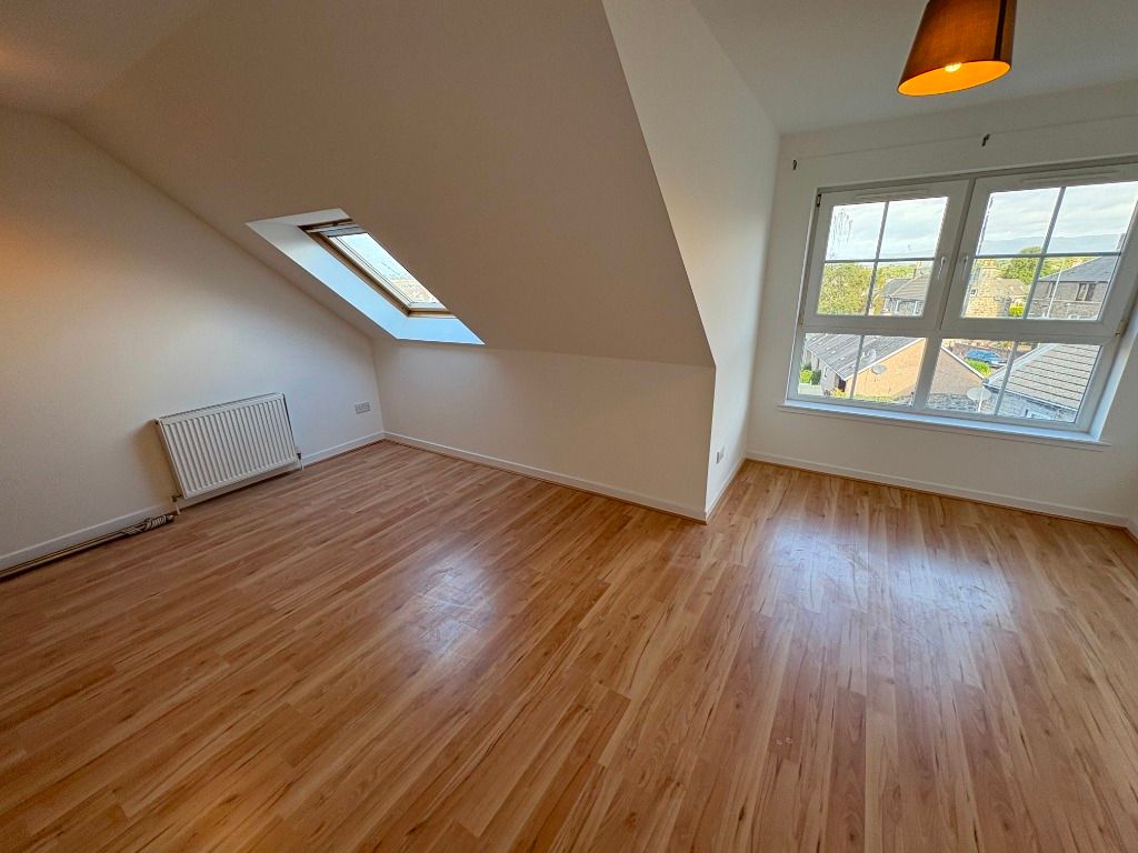 Additional image 2 of 2 bed flat to rentRegent Street, Kincardine, Fife FK10