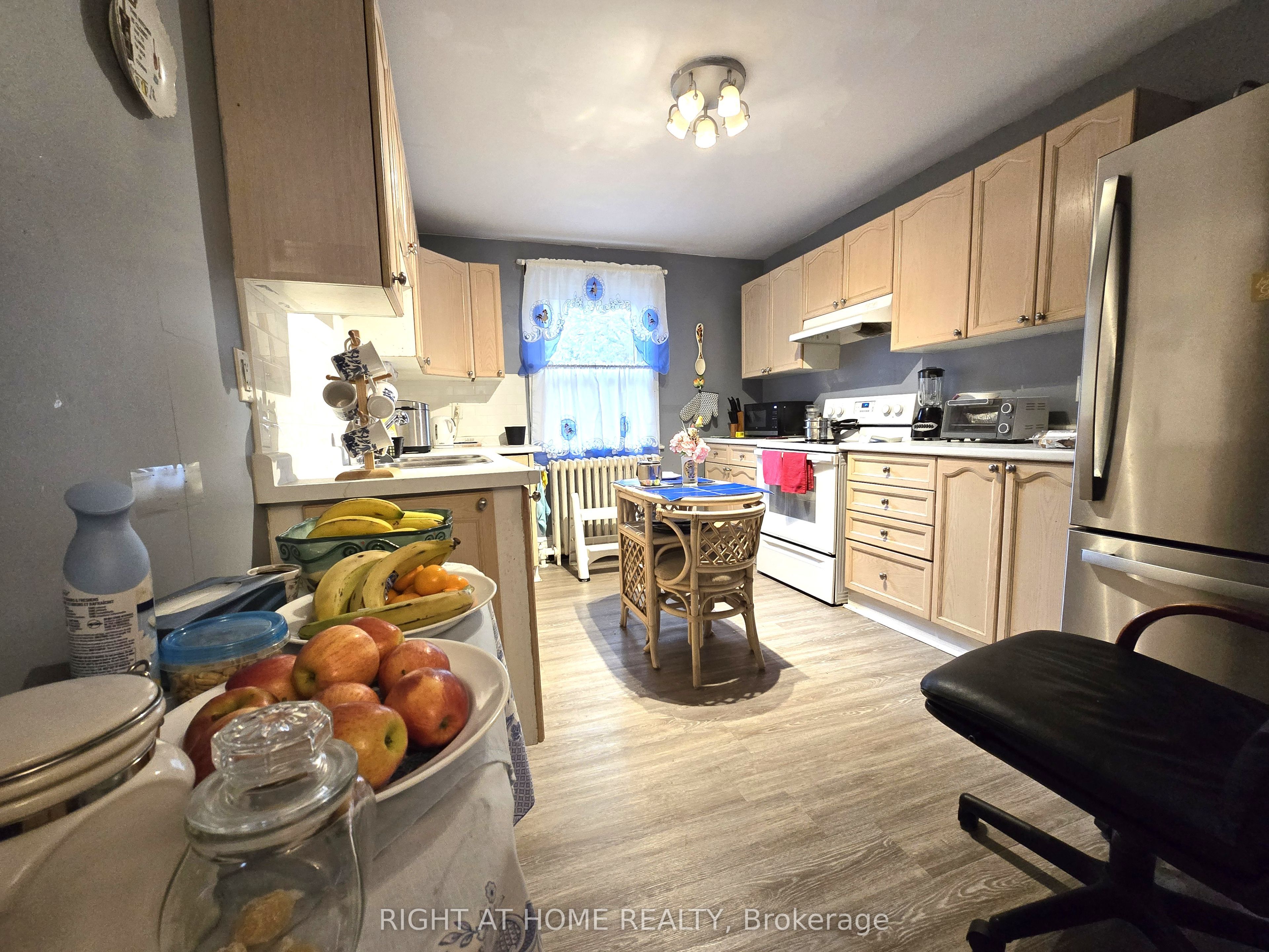 Additional image 5 of 1088 King Street E, Hamilton, ON, L8M 1E3