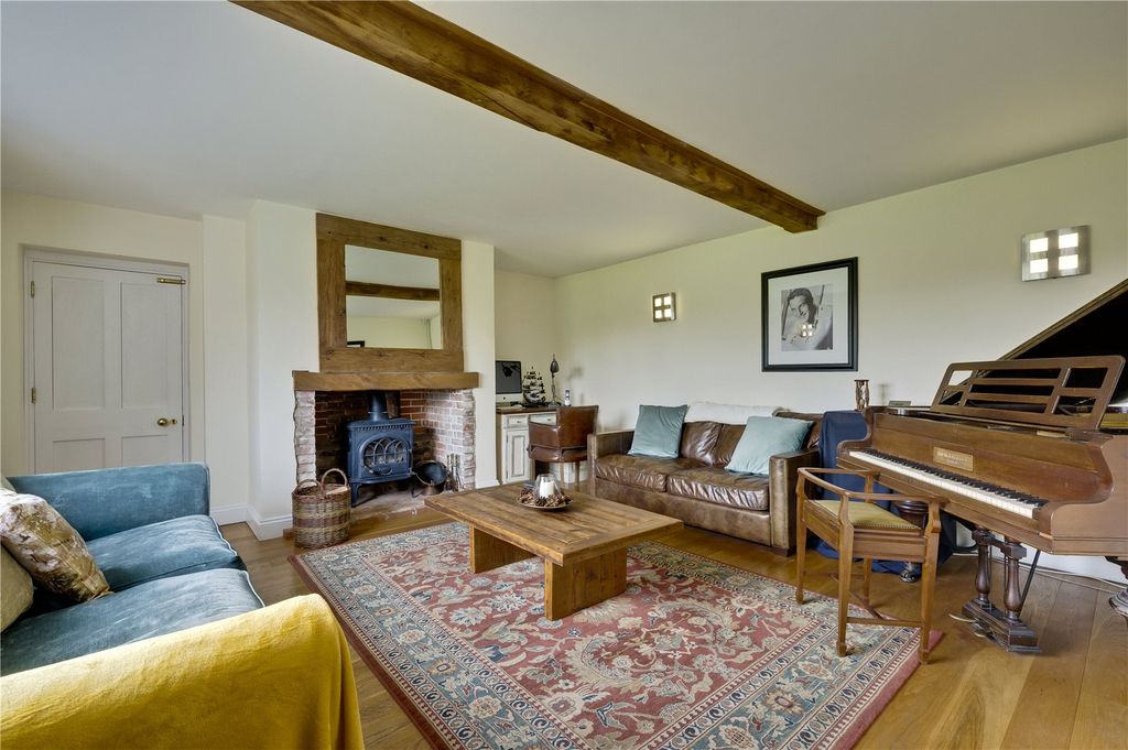 Additional image 5 of 6 bed detached house to rentGroomes Farm, Frith End, Bordon, Hampshire GU35