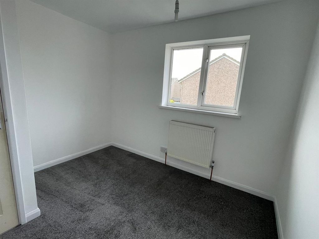 Additional image 9 of 3 bed terraced house to rentBader Close, Grimsby DN37