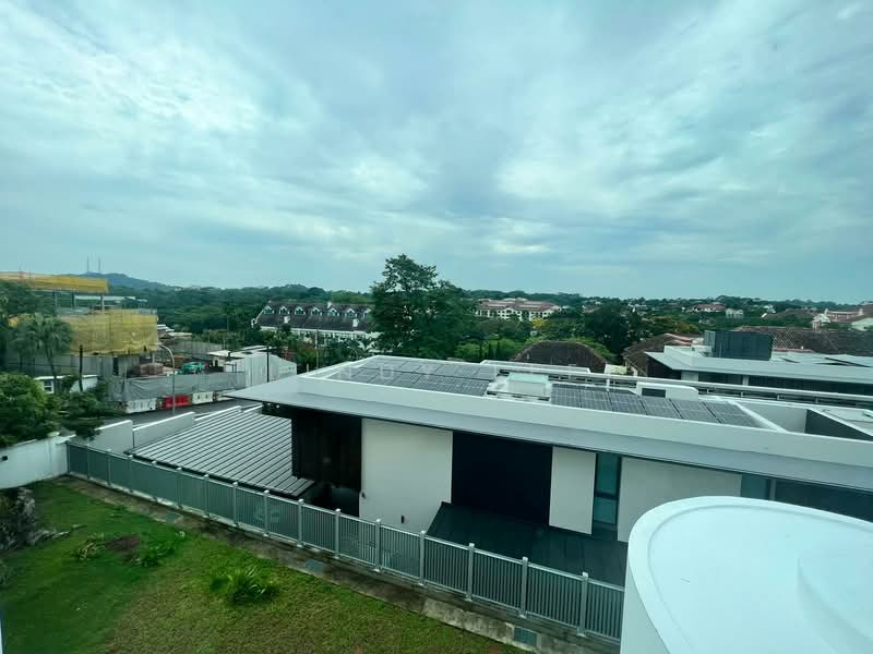 Rare Prime Location Elevated Two Storey with basement Good Class Bungalow for Rental