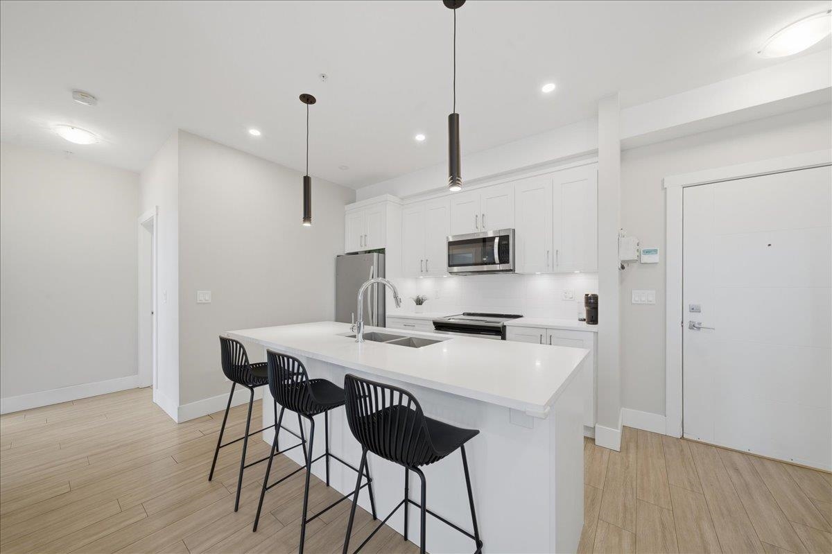 Additional image 3 of 506-22335 Mcintosh Avenue, Maple Ridge, BC, V2X 3C2