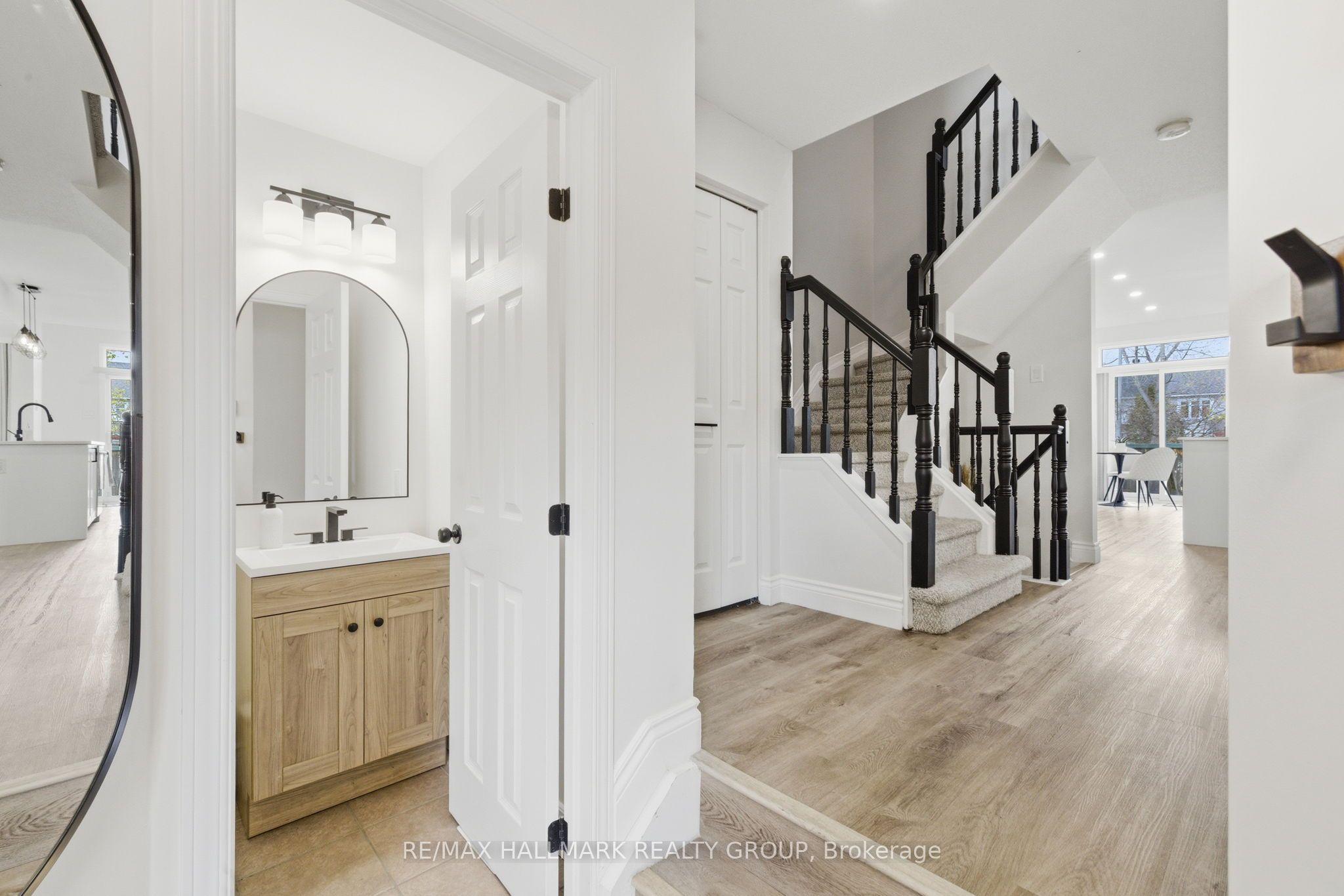 Additional image 5 of 11 Binbury Way, Ottawa, ON, K1T 4B7