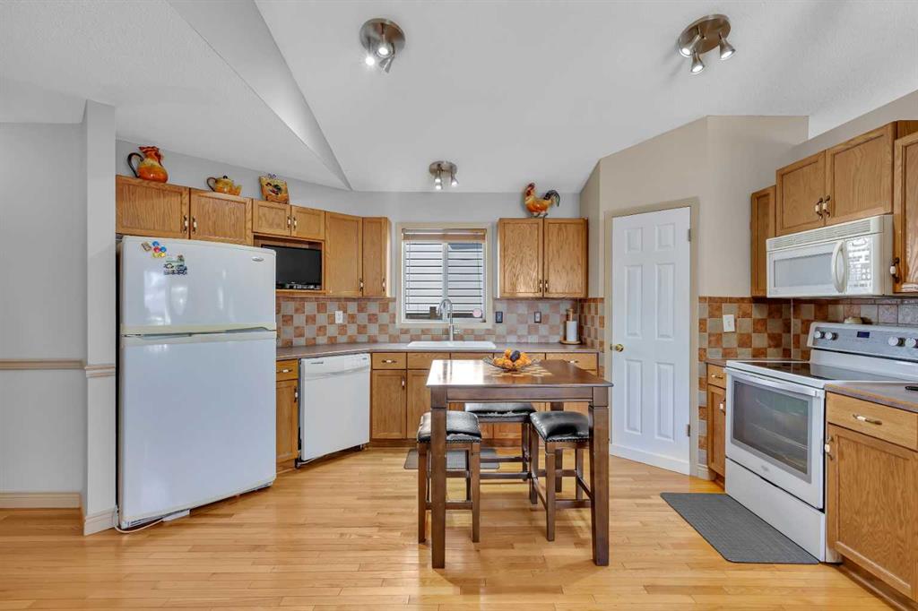 Additional image 4 of 189 Applemead Close SE, Calgary, AB, T2A 7S6