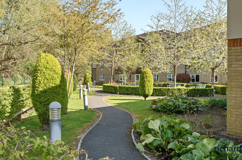 Additional image 14 of 1 bed flat for saleFitzwarren Court, Kingsdown Road, Swindon SN3