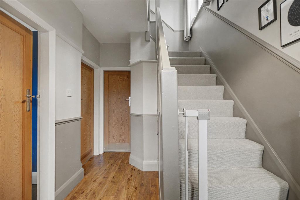 Additional image 6 of 3 bed semi-detached house for saleLarch Crescent, Beeston, Nottingham NG9