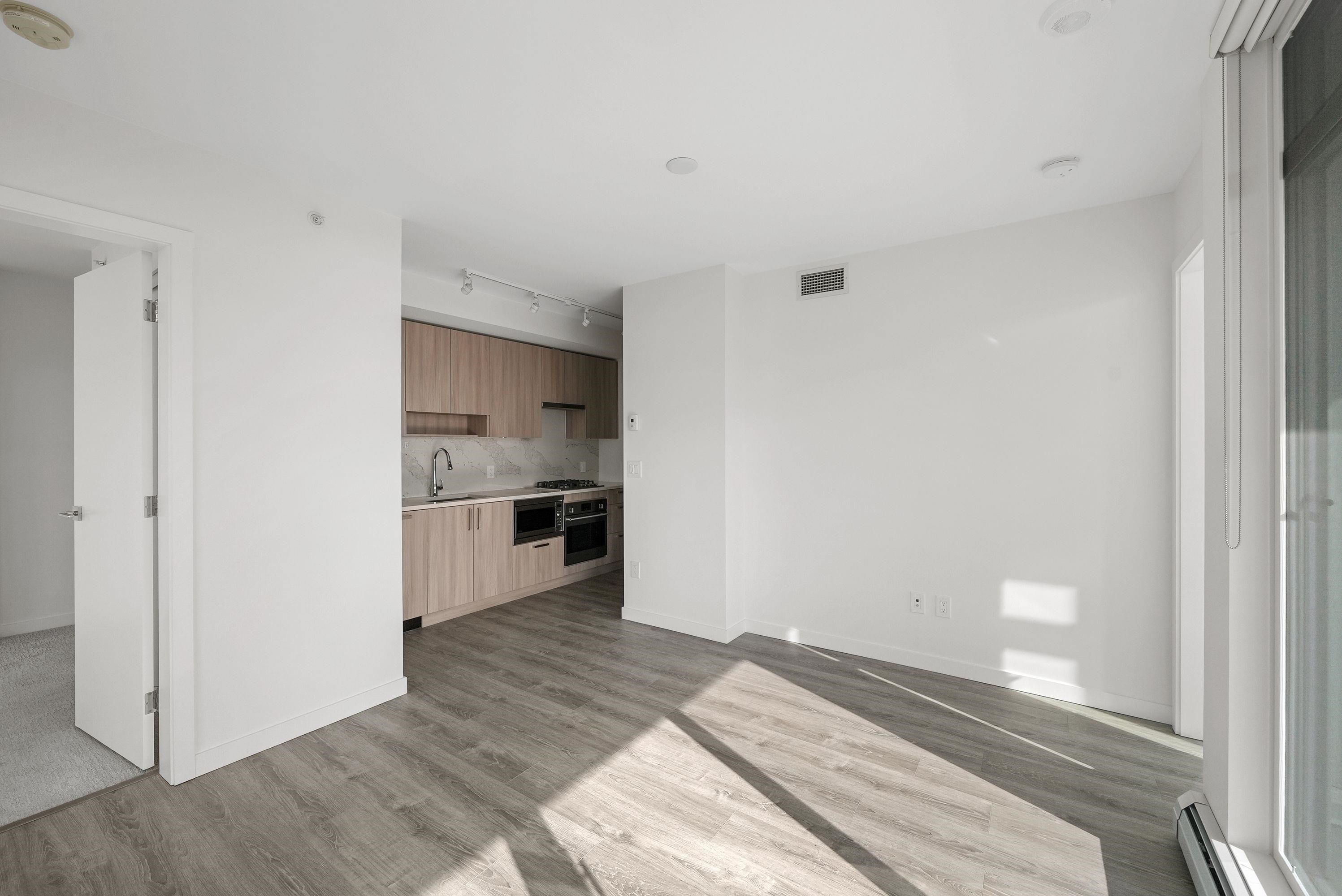Additional image 6 of 4306-13350 Central Avenue, Surrey, BC, V3T 0S1