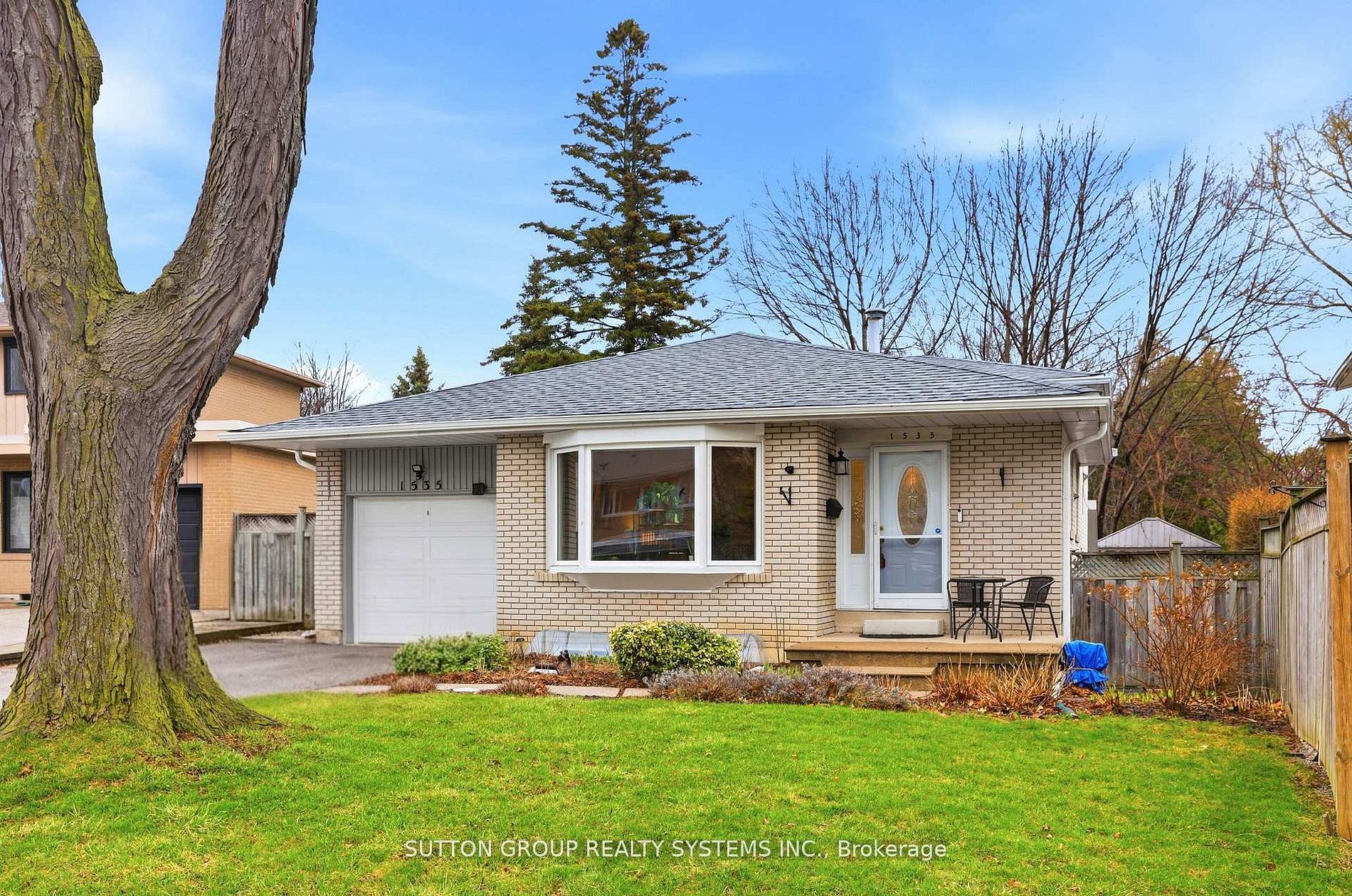 1535 Thetford Court, Mississauga, ON, L5J 3N2