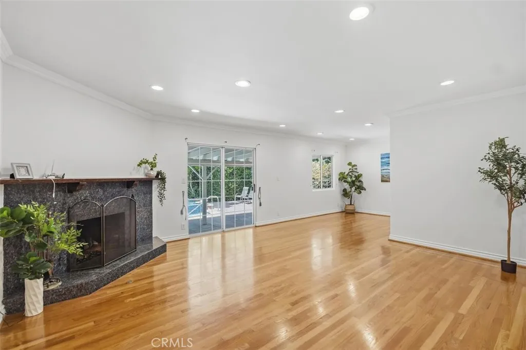 Additional image 39 of 6233 Zelzah Ave, Encino, CA 91316