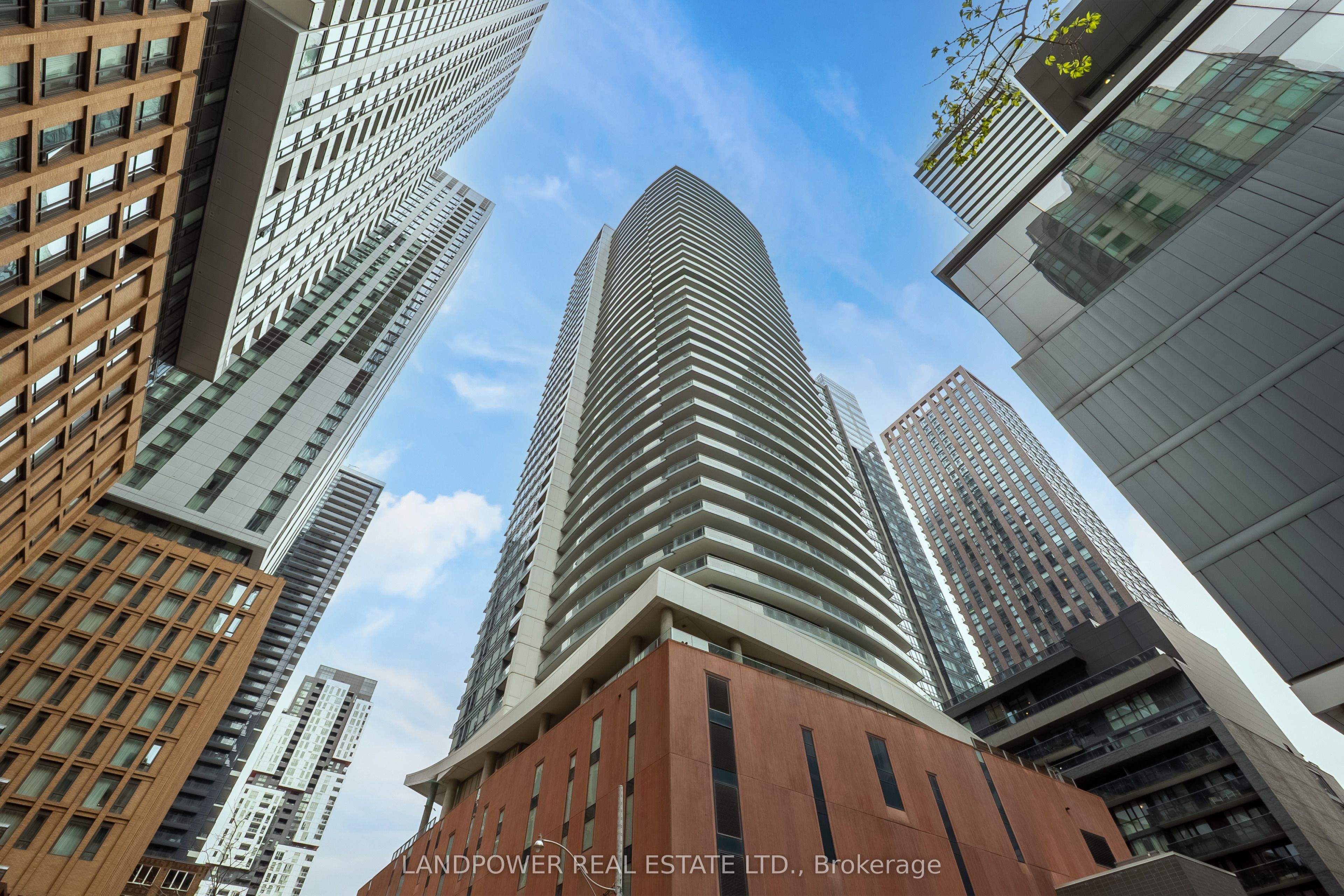 2811-21 Widmer Street, Toronto, ON, M5V 2E8 photo 2