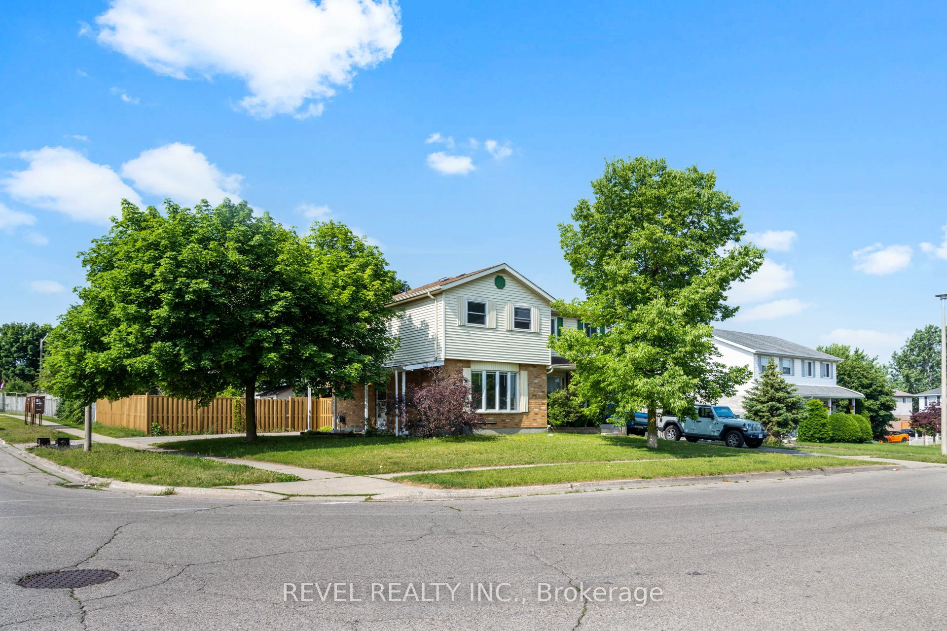574 Mortimer Drive, Cambridge, ON, N3H 5M6
