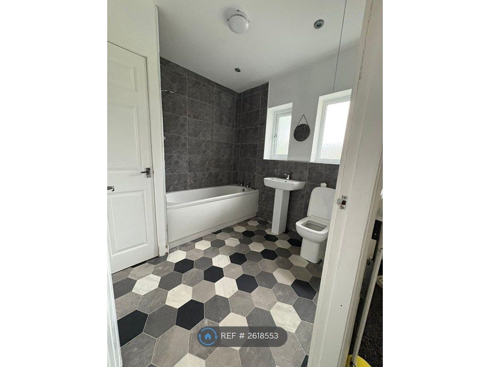 Additional image 5 of 3 bed semi-detached house to rentBuckie Grove, Hartlepool TS25