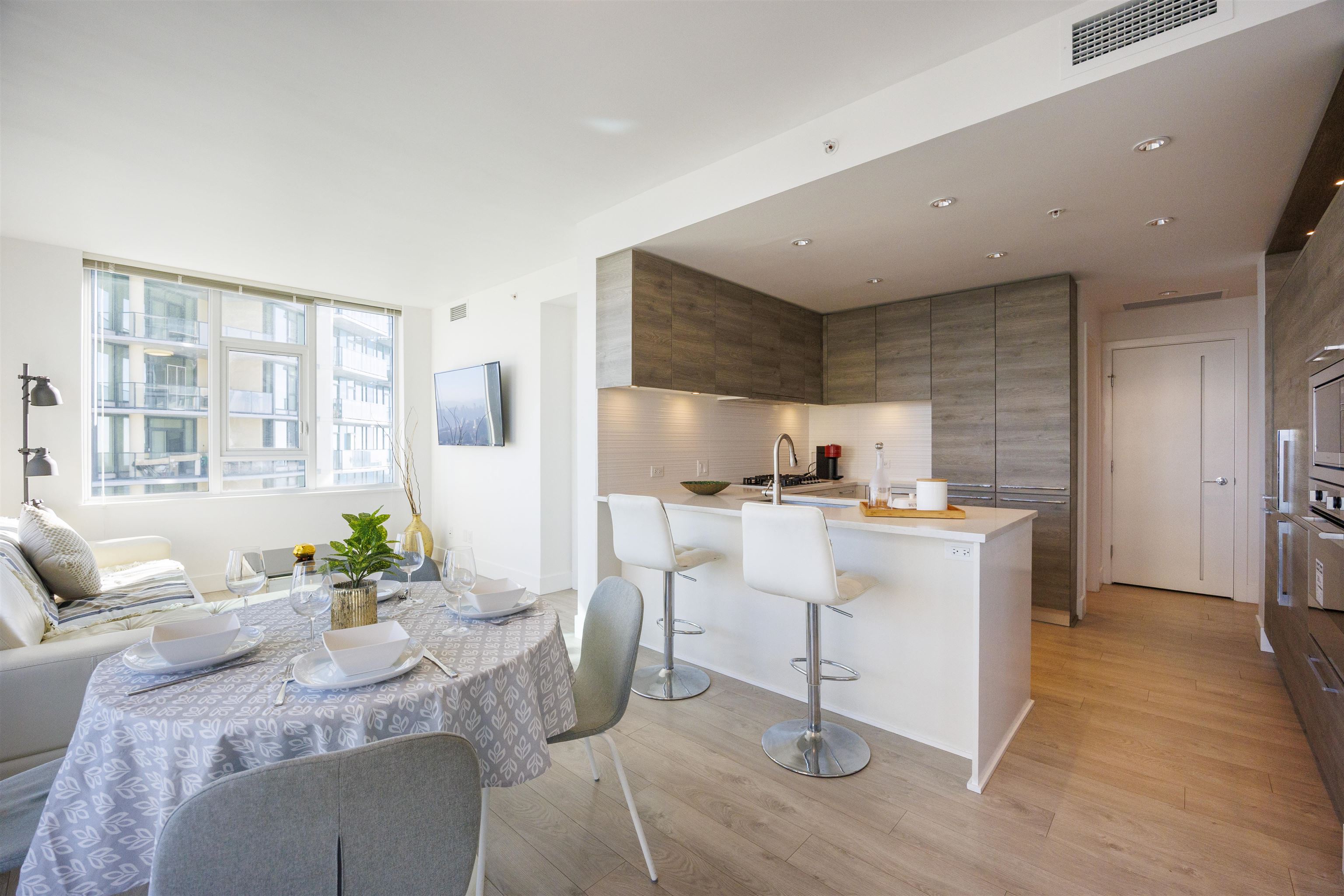 Additional image 4 of 2405-7358 Edmonds Street, Burnaby, BC, V3N 0H1