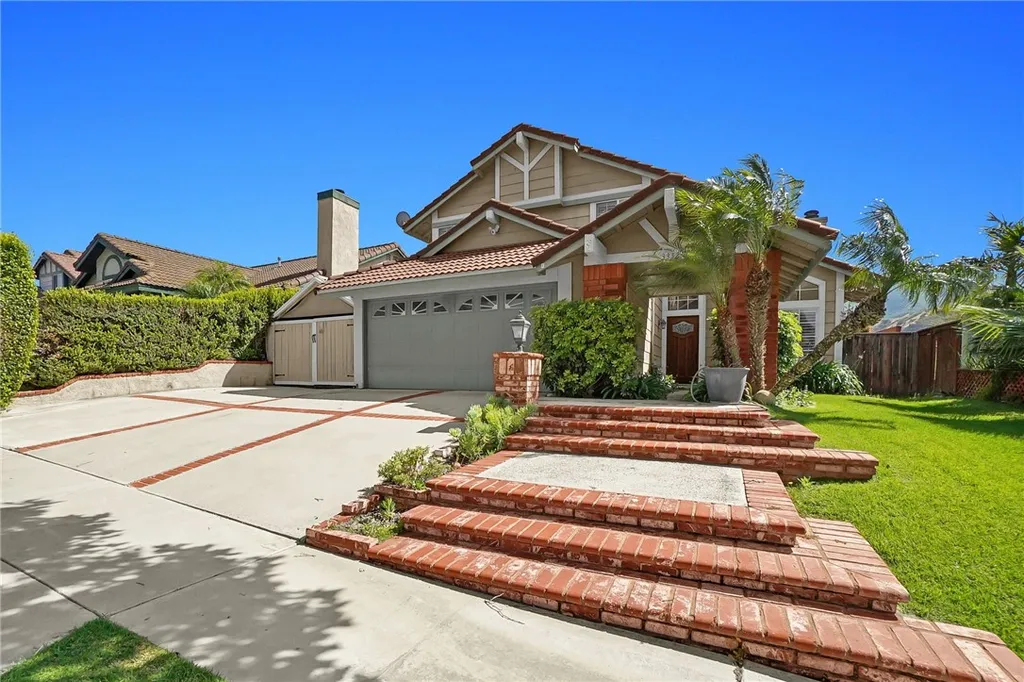 Additional image 3 of 3332 Fallenleaf Dr, Corona, CA 92882