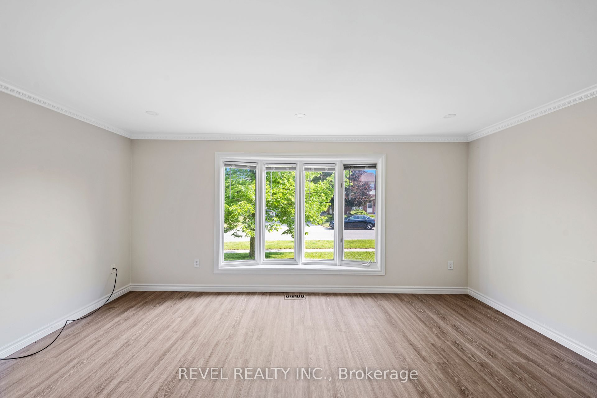 574 Mortimer Drive, Cambridge, ON, N3H 5M6 photo 2