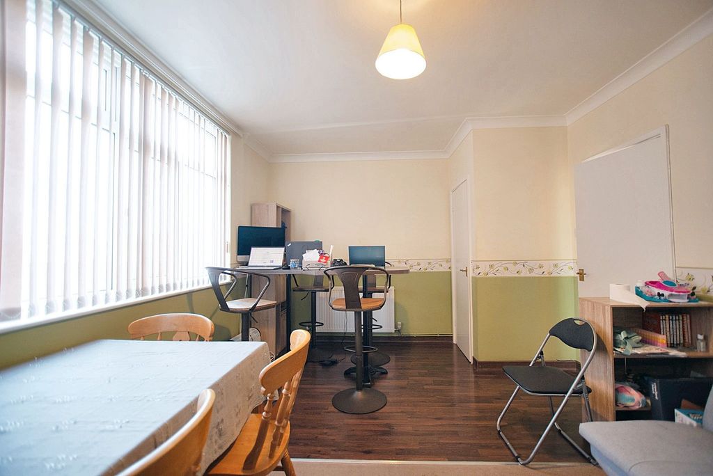 Additional image 6 of 2 bed flat for saleKing Street, Cottingham HU16