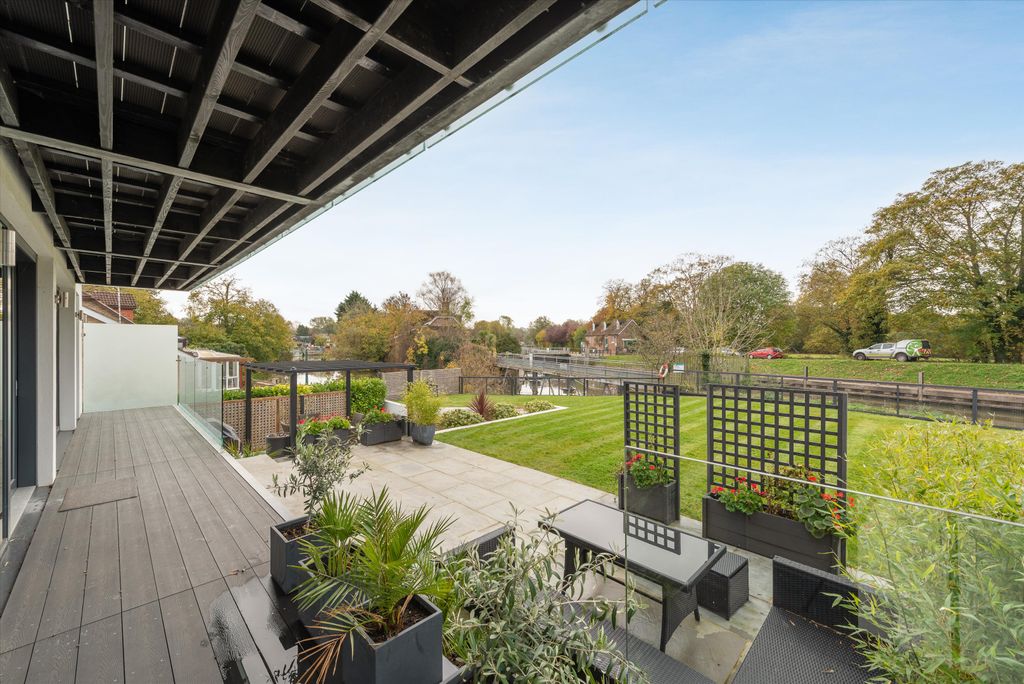 Additional image 18 of 4 bed detached house to rentHam Island, Old Windsor, Windsor, Berkshire SL4
